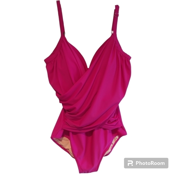 Sea & Sand Pink Ruched Swimsuit One Piece 18W - Picture 1 of 14